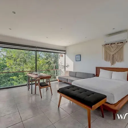 Studio With Great Rooftop Pool